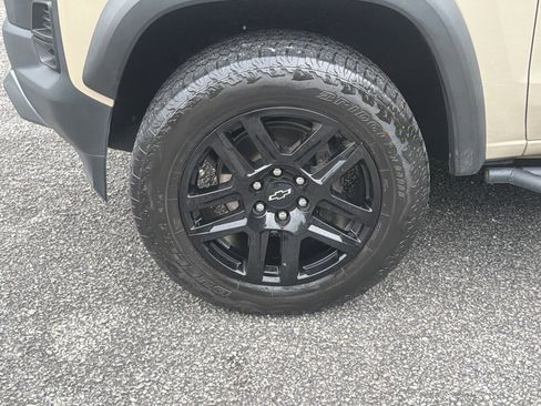 Used 2023 Chevrolet Colorado Trail Boss w/ Advanced Trailering Package AWD/4WD image 14