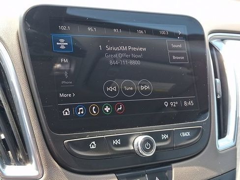 Used 2021 Chevrolet Malibu LT FWD image 16
