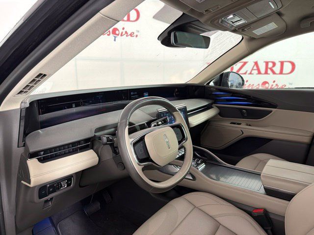 Used 2025 Lincoln Nautilus Premier AWD/4WD image 20