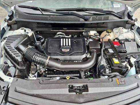 Certified 2023 Cadillac XT6 Luxury FWD image 23