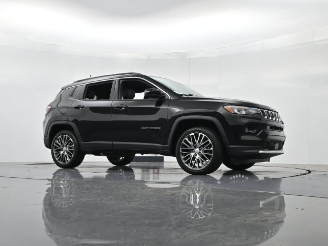 Used 2023 Jeep Compass Limited w/ Elite Group AWD/4WD image 35