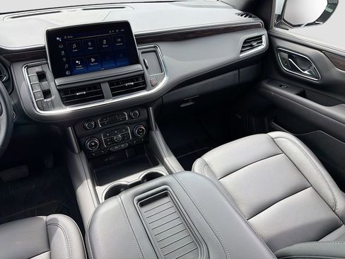 Used 2024 Chevrolet Tahoe Z71 w/ Luxury Package image 23