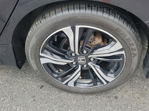 Used 2017 Honda Civic Touring image 7
