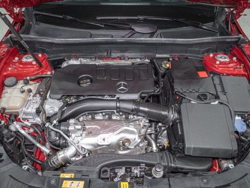 Certified 2021 Mercedes-Benz GLB 250 image 21