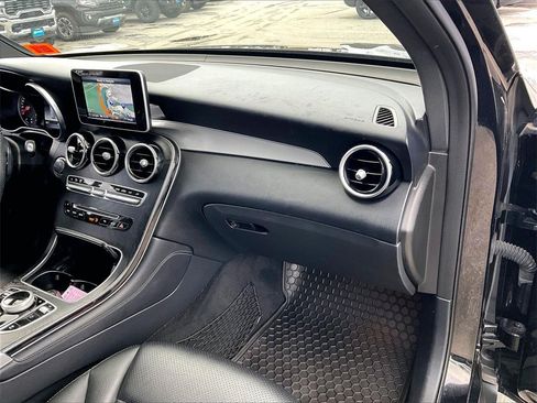 Used 2019 Mercedes-Benz GLC 300 GLC 300 image 12