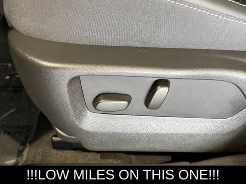 Used 2023 Buick Envision Preferred image 25