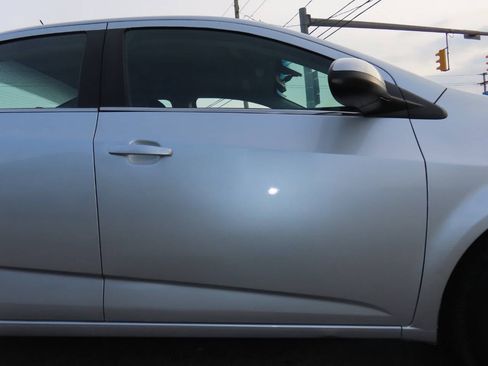 Used 2017 Chevrolet Sonic LT image 20