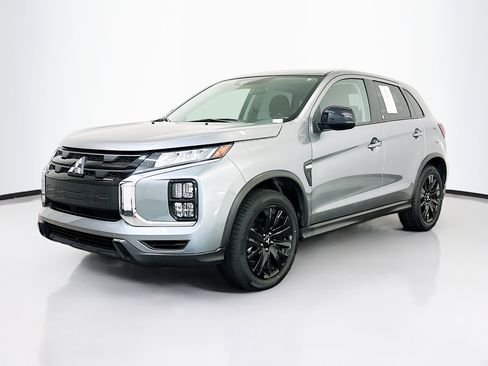Used 2025 Mitsubishi Outlander Sport LE AWD/4WD image 3