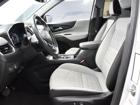 Used 2024 Chevrolet Equinox LT image 13