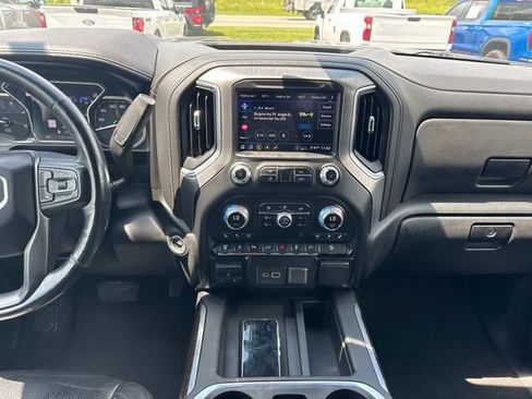 Used 2020 GMC Sierra 2500 Denali w/ Denali Ultimate Package AWD/4WD image 20