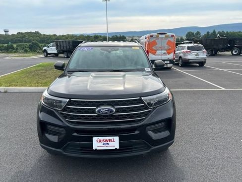Used 2023 Ford Explorer XLT AWD/4WD image 8