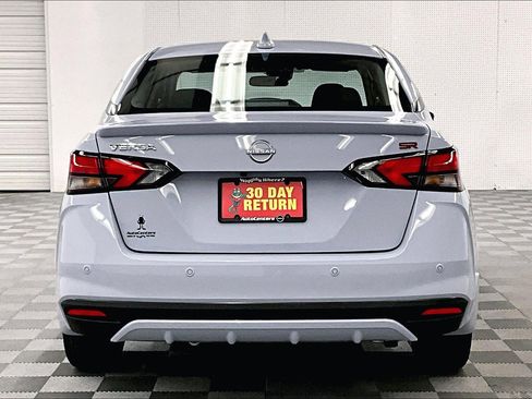 New 2025 Nissan Versa SR w/ Trunk Package FWD image 10