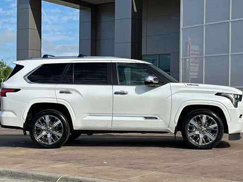 Used 2025 Toyota Sequoia Capstone w/ Tow Technology Package AWD/4WD image 3