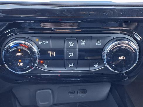 New 2026 Chevrolet Trax RS w/ Sunroof Package image 15