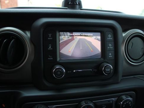 Used 2020 Jeep Wrangler Sport AWD/4WD image 20
