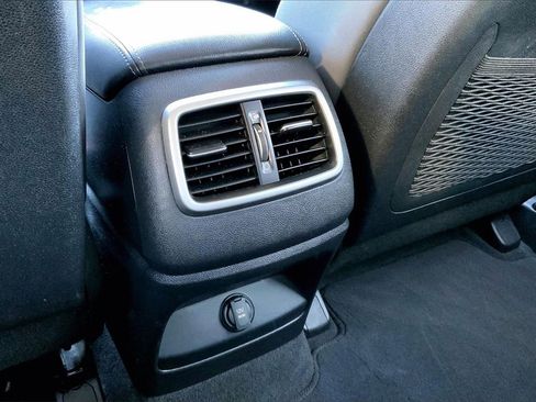 Used 2016 Kia Sorento L image 29