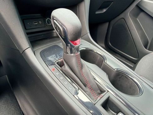 Used 2024 Chevrolet Equinox RS image 32