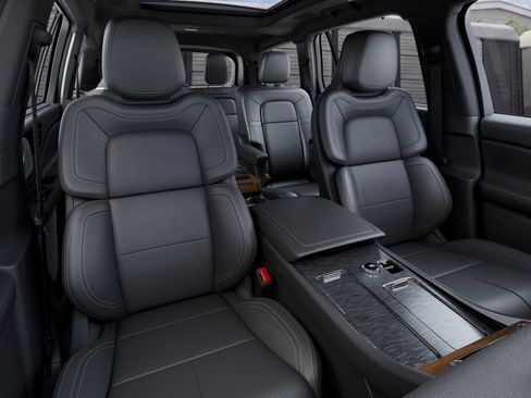 New 2027 Lincoln Aviator Reserve AWD/4WD image 10