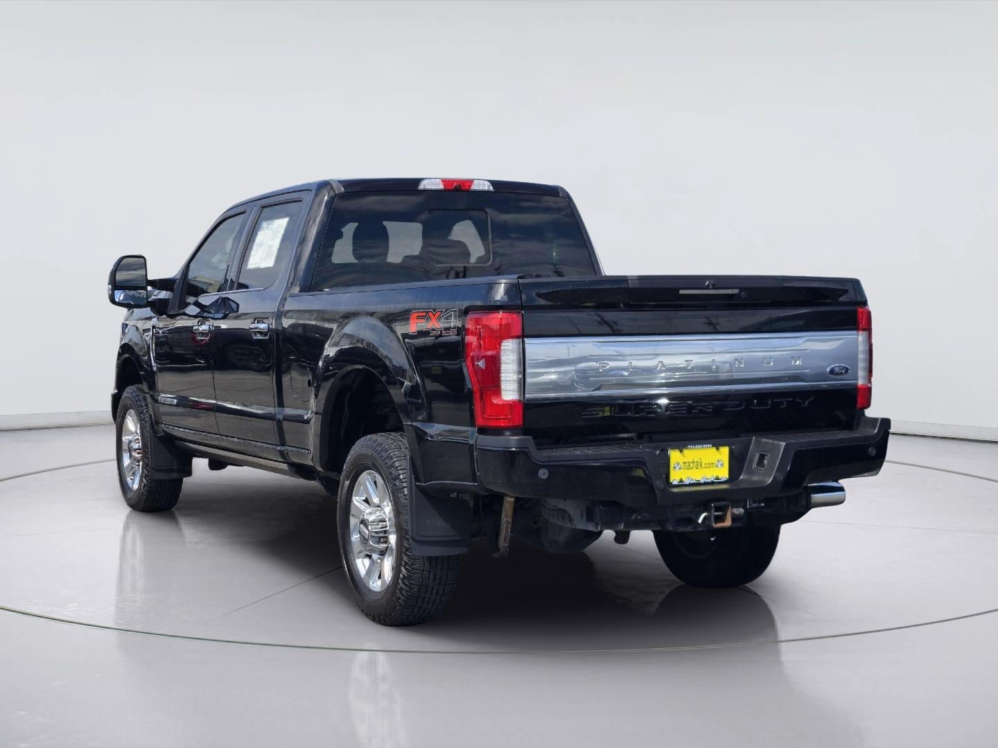 Used 2017 Ford F350 Platinum w/ Platinum Ultimate Package AWD/4WD image 6