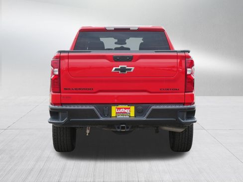 Certified 2024 Chevrolet Silverado 1500 Custom Trail Boss w/ Turbomax Blackout Package AWD/4WD image 6