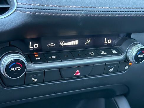 New 2026 MAZDA MAZDA3 2.5 S Sedan w/ Preferred Pkg FWD image 19