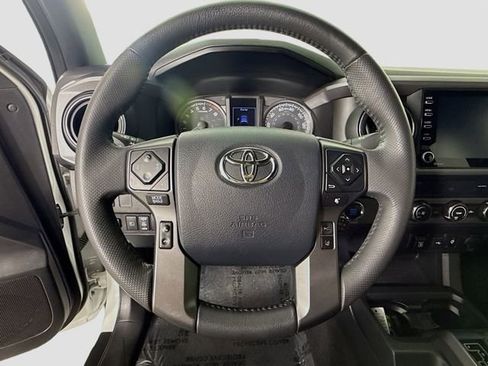 Certified 2020 Toyota Tacoma TRD Off-Road image 11