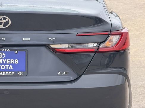 Used 2025 Toyota Camry LE FWD image 9