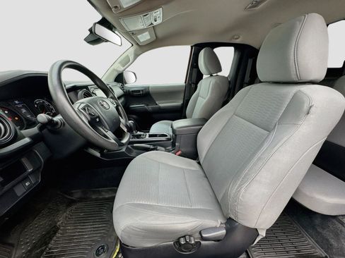 Used 2019 Toyota Tacoma SR AWD/4WD image 13