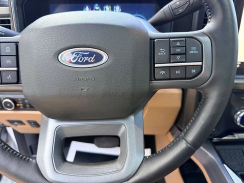 Used 2024 Ford F250 Lariat w/ Lariat Ultimate Package AWD/4WD image 32