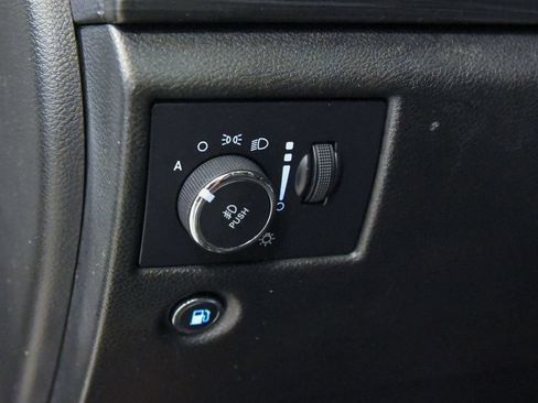 Used 2022 Jeep Grand Cherokee Laredo X AWD/4WD image 15