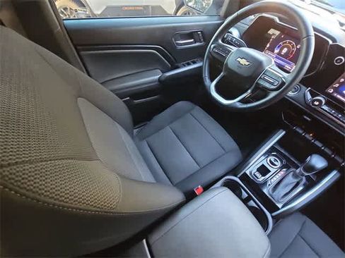 Used 2023 Chevrolet Colorado LT image 15