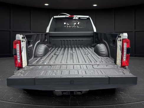 Used 2023 Ford F250 Lariat w/ Lariat Ultimate Package AWD/4WD image 24