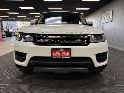 Used 2016 Land Rover Range Rover Sport SE image 3