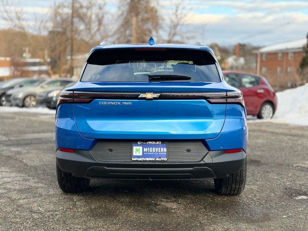 New 2026 Chevrolet Equinox EV LT AWD/4WD image 5