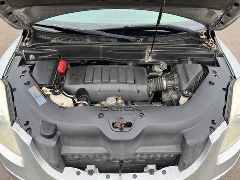 Used 2011 Buick Enclave CXL image 25