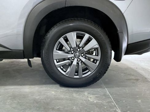 Used 2024 Nissan Pathfinder SV w/ Black Appearance Package AWD/4WD image 25