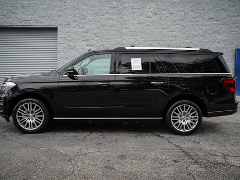 Used 2022 Ford Expedition Max Limited image 10