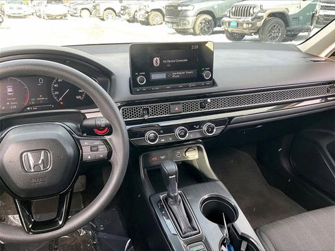 Used 2023 Honda Civic LX image 17