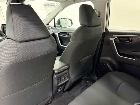 Certified 2021 Toyota RAV4 LE AWD/4WD image 24
