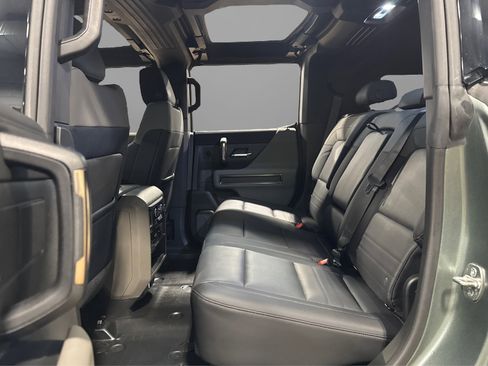 Used 2024 GMC Hummer EV 3X image 40