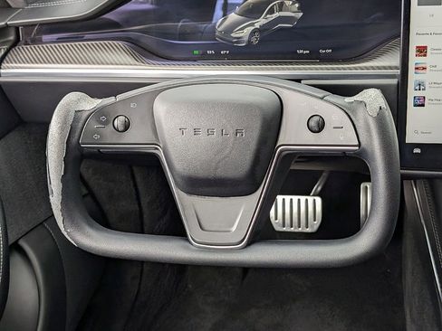 Used 2021 Tesla Model S Plaid image 21