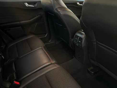 Used 2024 Ford Escape ST-Line w/ Tech Pack #1 image 30