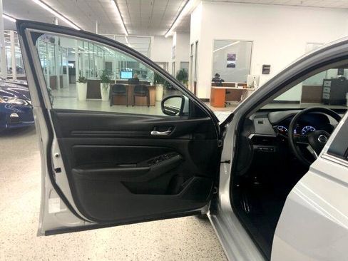 Used 2021 Nissan Altima 2.5 S image 27