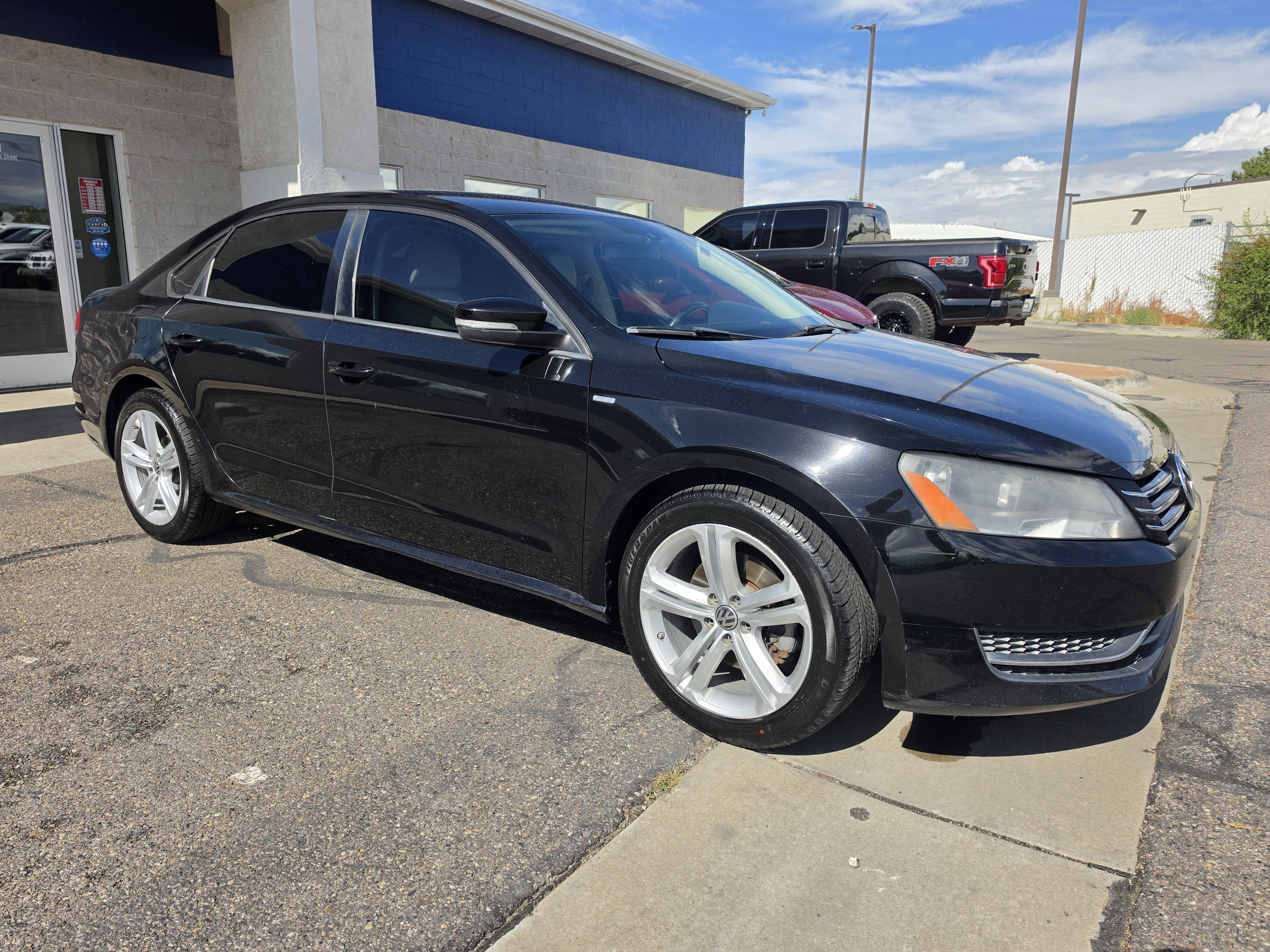 Used 2014 Volkswagen Passat 1.8T Wolfsburg Edition FWD image 9
