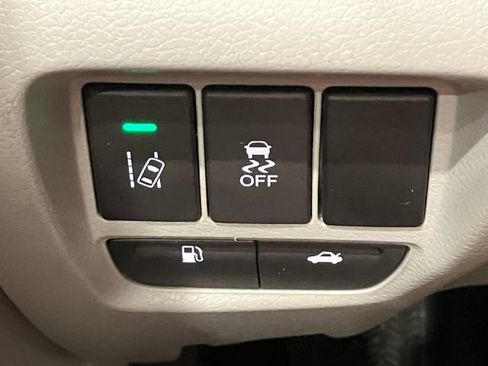 Used 2015 Acura TLX V6 w/ Technology Package FWD image 32