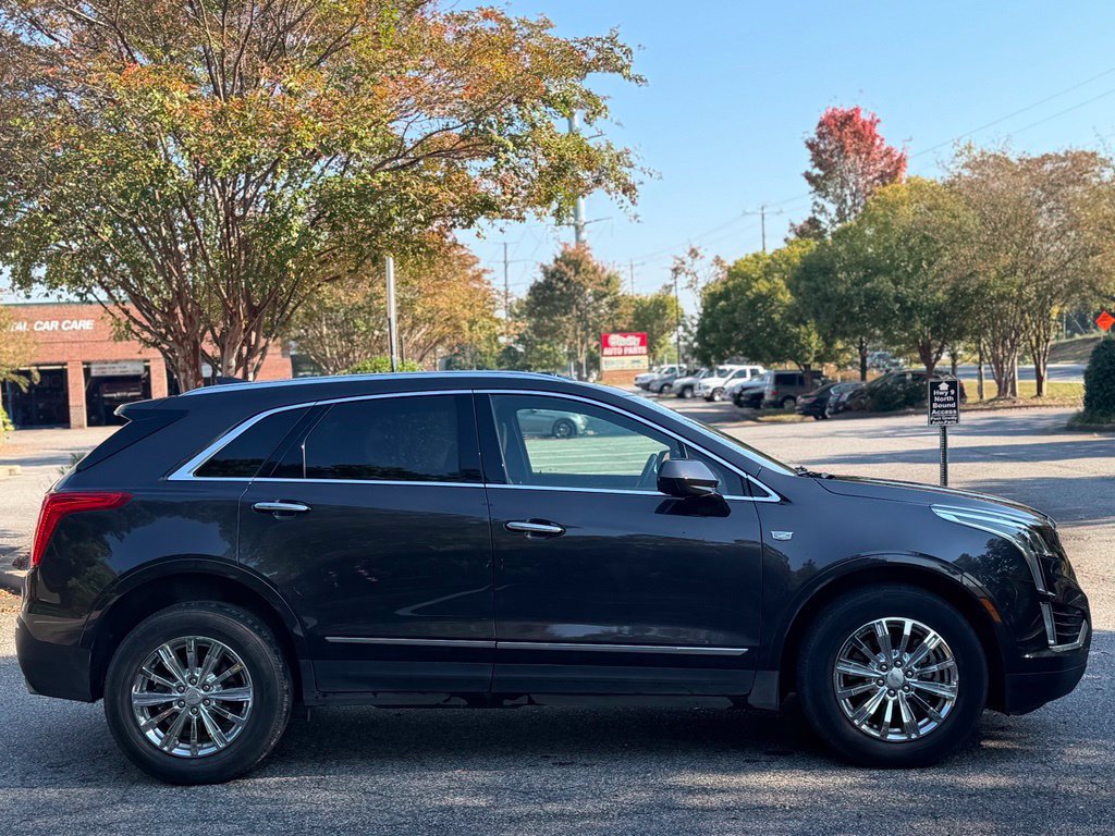 Used 2017 Cadillac XT5 FWD image 6