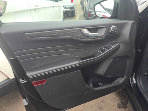 Used 2026 Ford Escape SE w/ PHEV Premium Package FWD image 14
