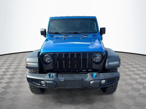 Used 2023 Jeep Wrangler Unlimited w/ Cold Weather Group AWD/4WD image 2