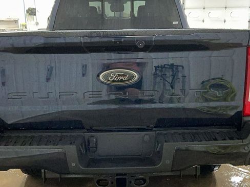 New 2025 Ford F350 XLT w/ Black Appearance Package image 4