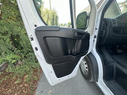 Used 2017 RAM ProMaster 3500 w/ Mopar Trailer Tow Group FWD image 12